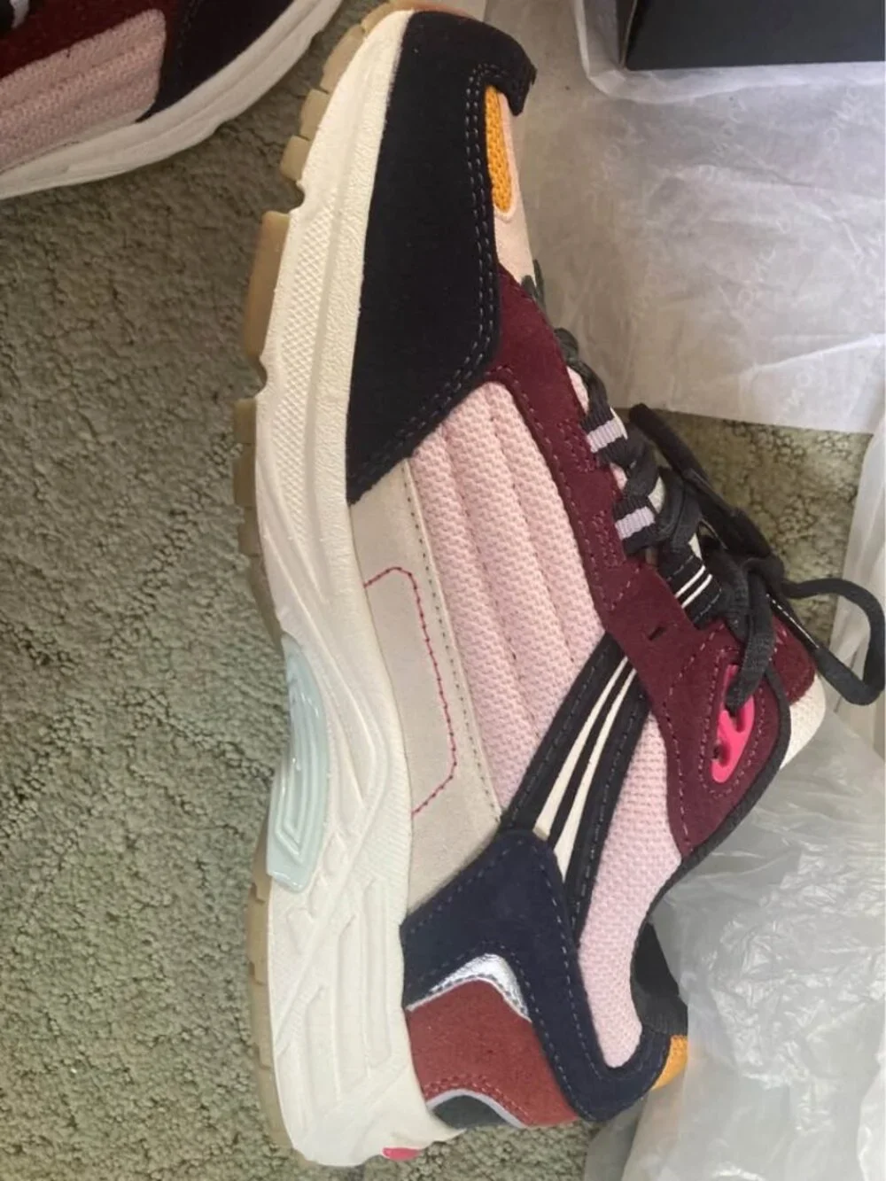 Vionic 23Walk 2.0 Sneaker women’s size 7W. NIB - Picture 3 of 6